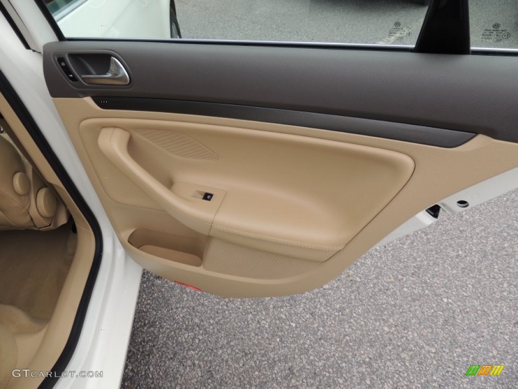2006 Volkswagen Jetta 2.5 Sedan Pure Beige Door Panel Photo #73984847