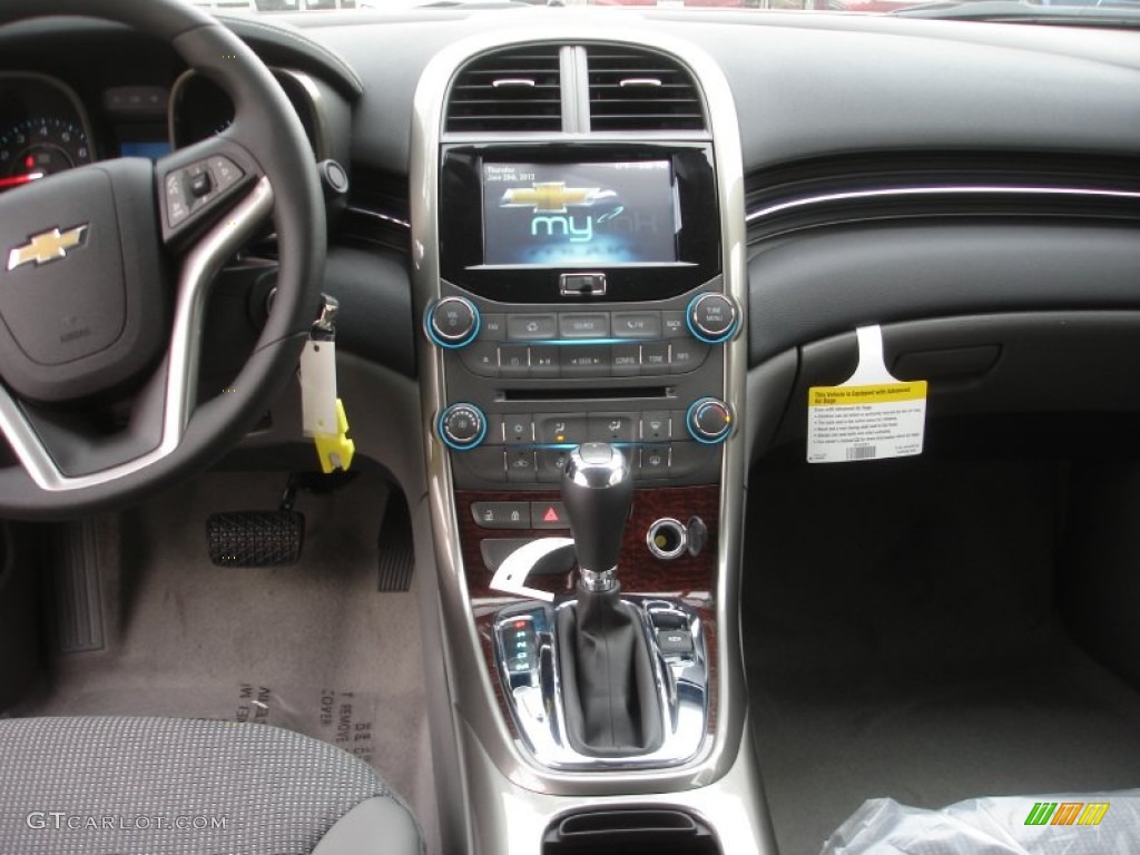 2013 Malibu LT - Champagne Silver Metallic / Jet Black/Titanium photo #4