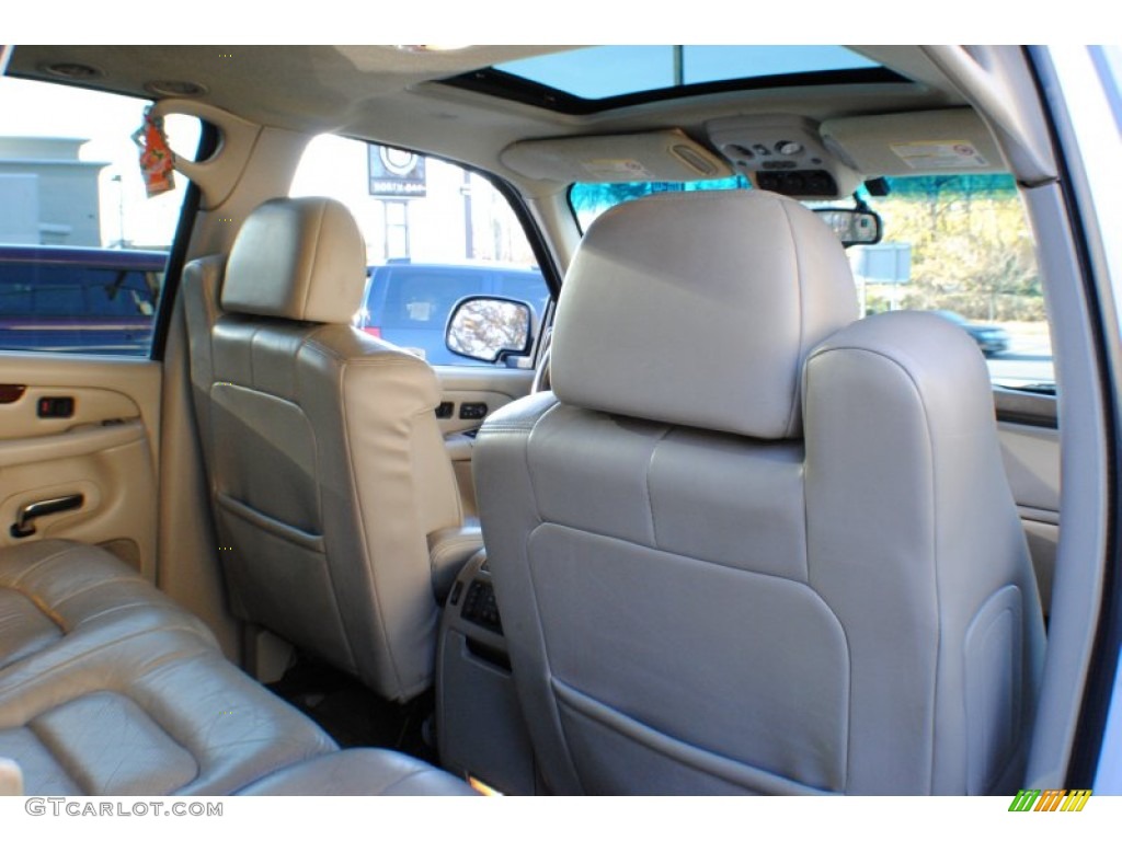 2002 Escalade AWD - Aspen White / Shale photo #14