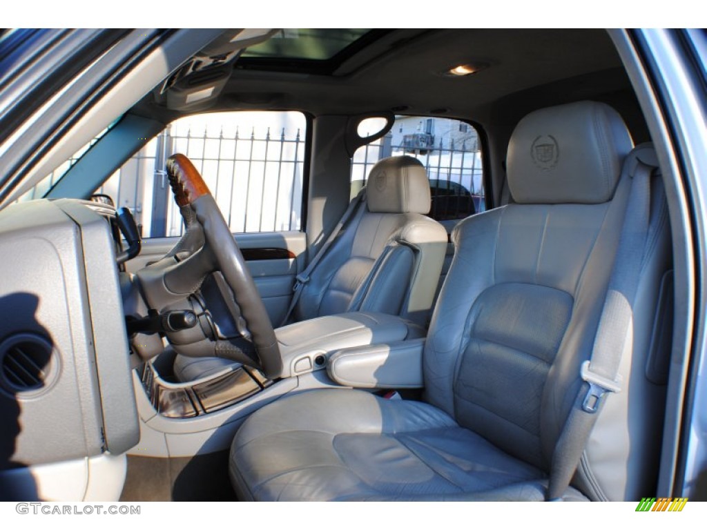 2002 Escalade AWD - Aspen White / Shale photo #19