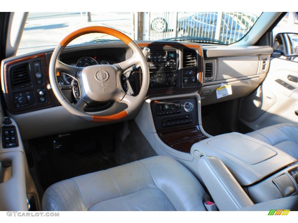 2002 Escalade AWD - Aspen White / Shale photo #23