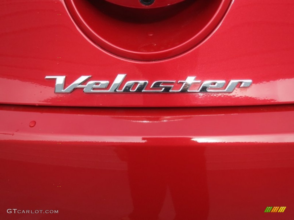 2013 Hyundai Veloster Standard Veloster Model Marks and Logos Photo #73991817