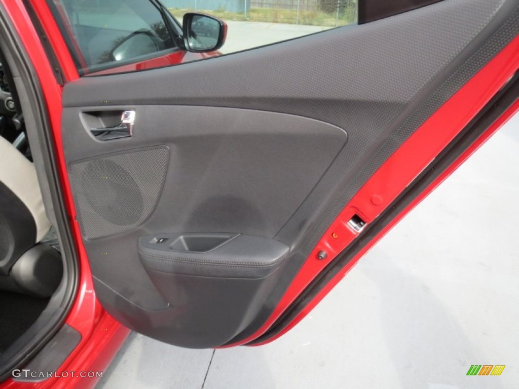 2013 Hyundai Veloster Standard Veloster Model Gray Door Panel Photo #73991936