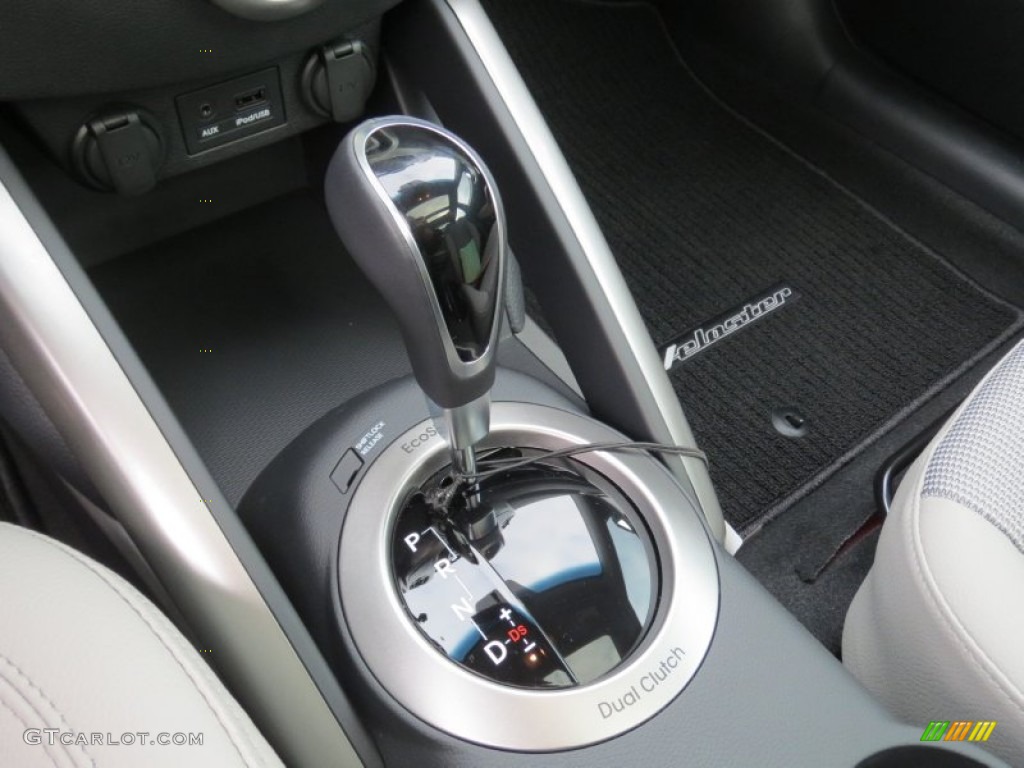 2013 Hyundai Veloster Standard Veloster Model 6 Speed EcoShift Dual Clutch Automatic Transmission Photo #73992225