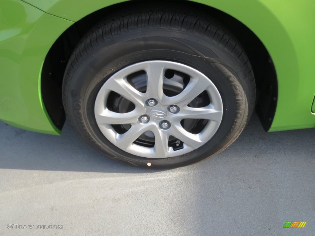2013 Hyundai Accent GS 5 Door Wheel Photo #73992543