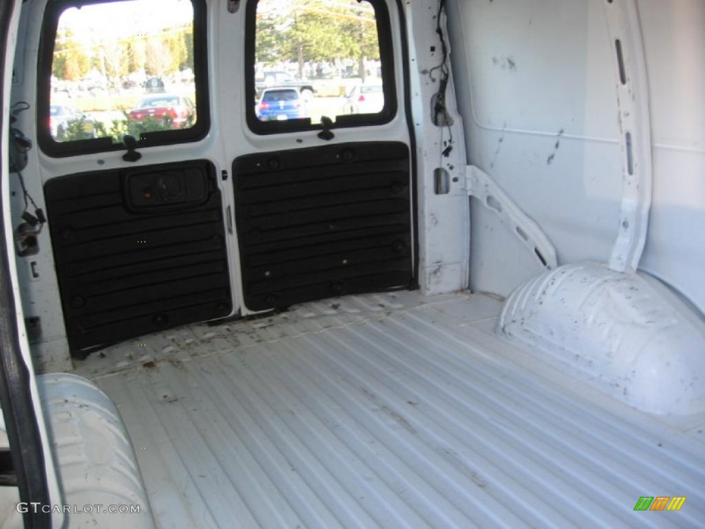 2004 Chevrolet Express 3500 Cargo Van Trunk Photo #73993854