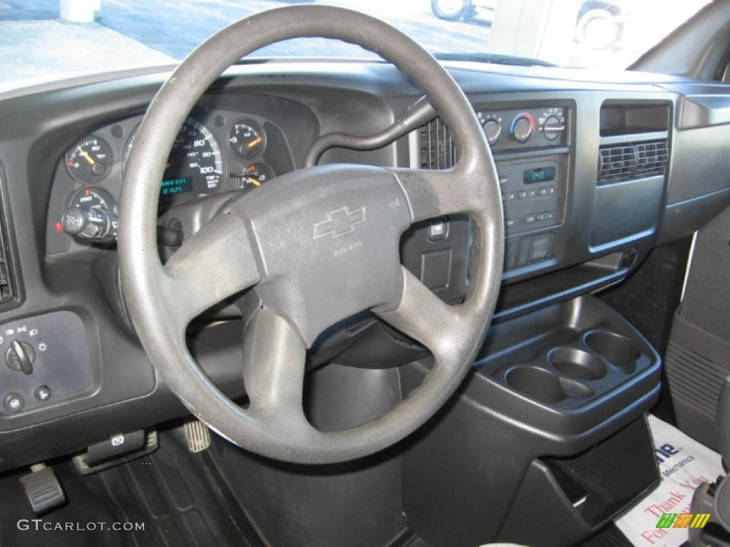 2004 Chevrolet Express 3500 Cargo Van Medium Dark Pewter Steering Wheel Photo #73994007