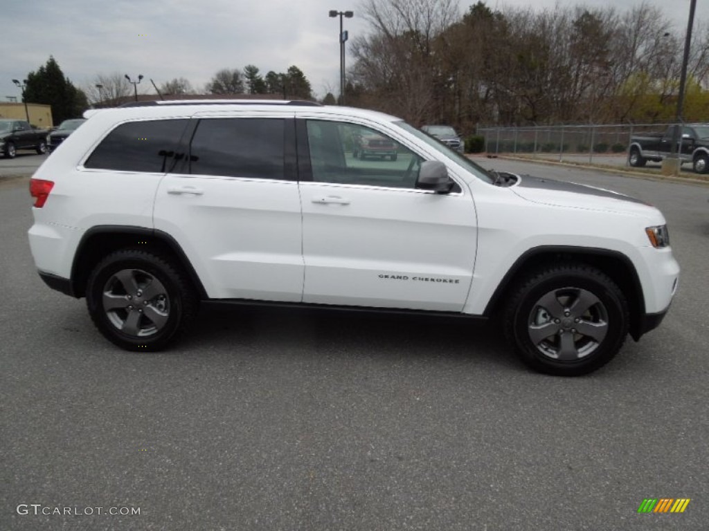 Bright White 2013 Jeep Grand Cherokee Trailhawk 4x4 Exterior Photo #73994702