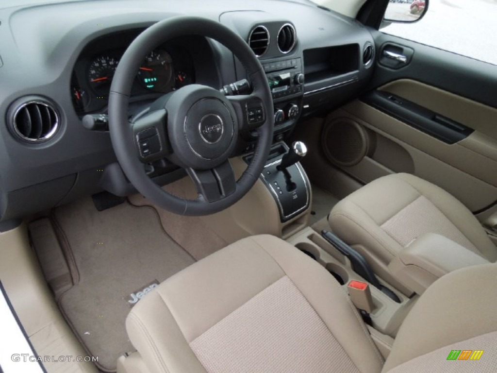 Dark Slate Gray/Light Pebble Interior 2013 Jeep Compass Latitude Photo #73996660