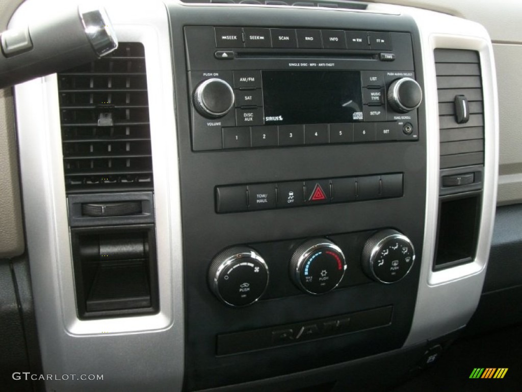 2012 Dodge Ram 1500 SLT Quad Cab Controls Photo #73997058
