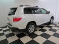 2013 Blizzard White Pearl Toyota Highlander SE  photo #18