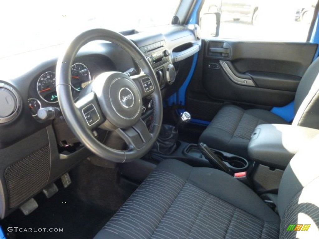 2012 Wrangler Sport 4x4 - Cosmos Blue / Black photo #12