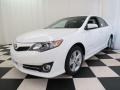 Super White - Camry SE Photo No. 3