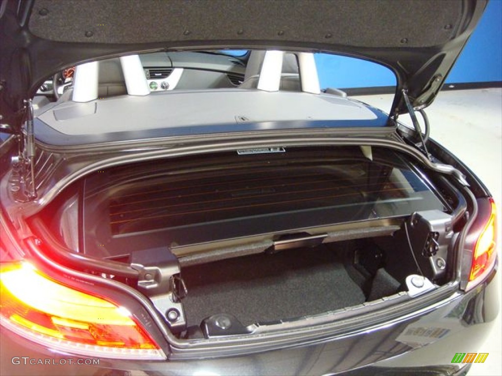 2010 BMW Z4 sDrive30i Roadster Trunk Photo #74000263