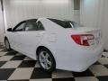 Super White - Camry SE Photo No. 19