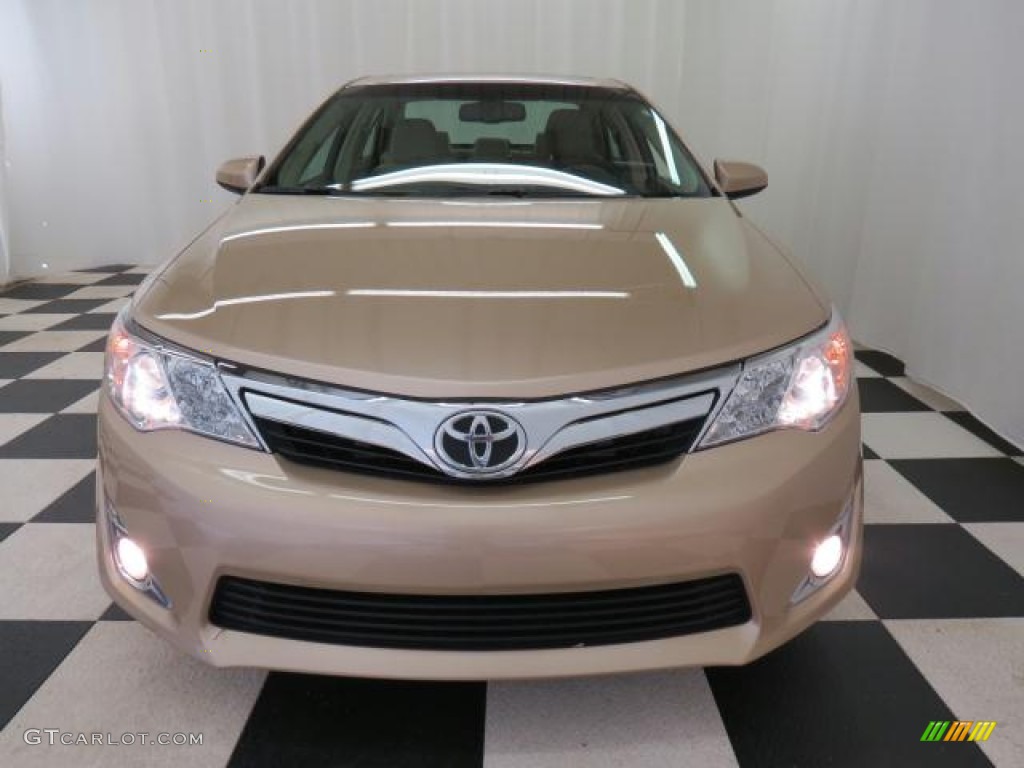 2012 Camry XLE V6 - Sandy Beach Metallic / Ivory photo #2