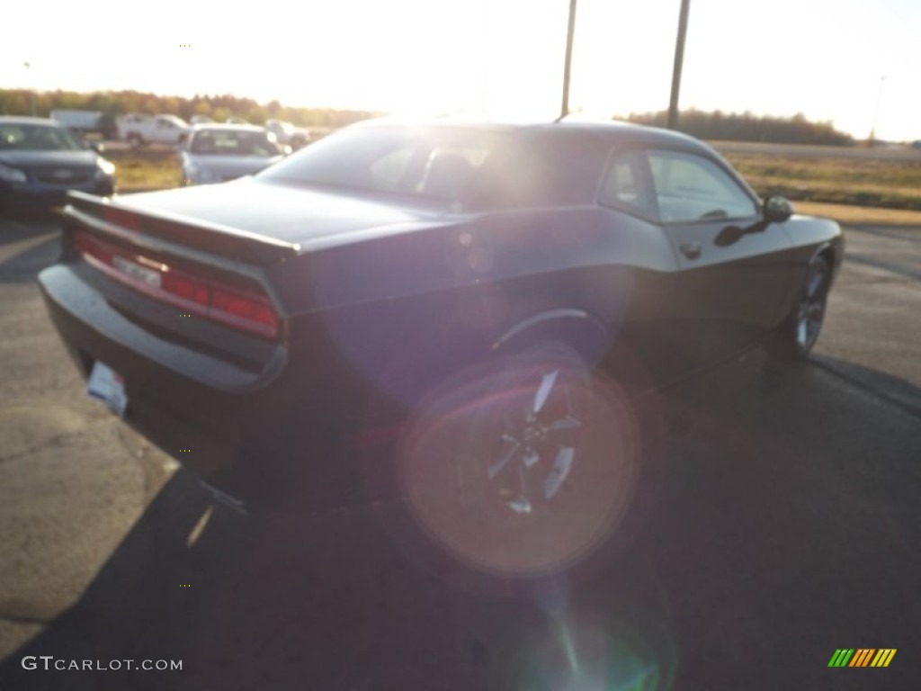 2013 Challenger Rallye Redline - Pitch Black / Dark Slate Gray photo #5