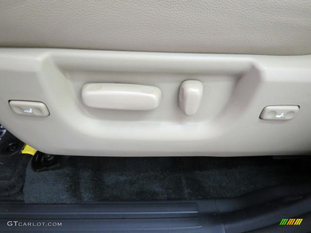 2012 Toyota Sequoia Platinum 4WD Controls Photo #74001423