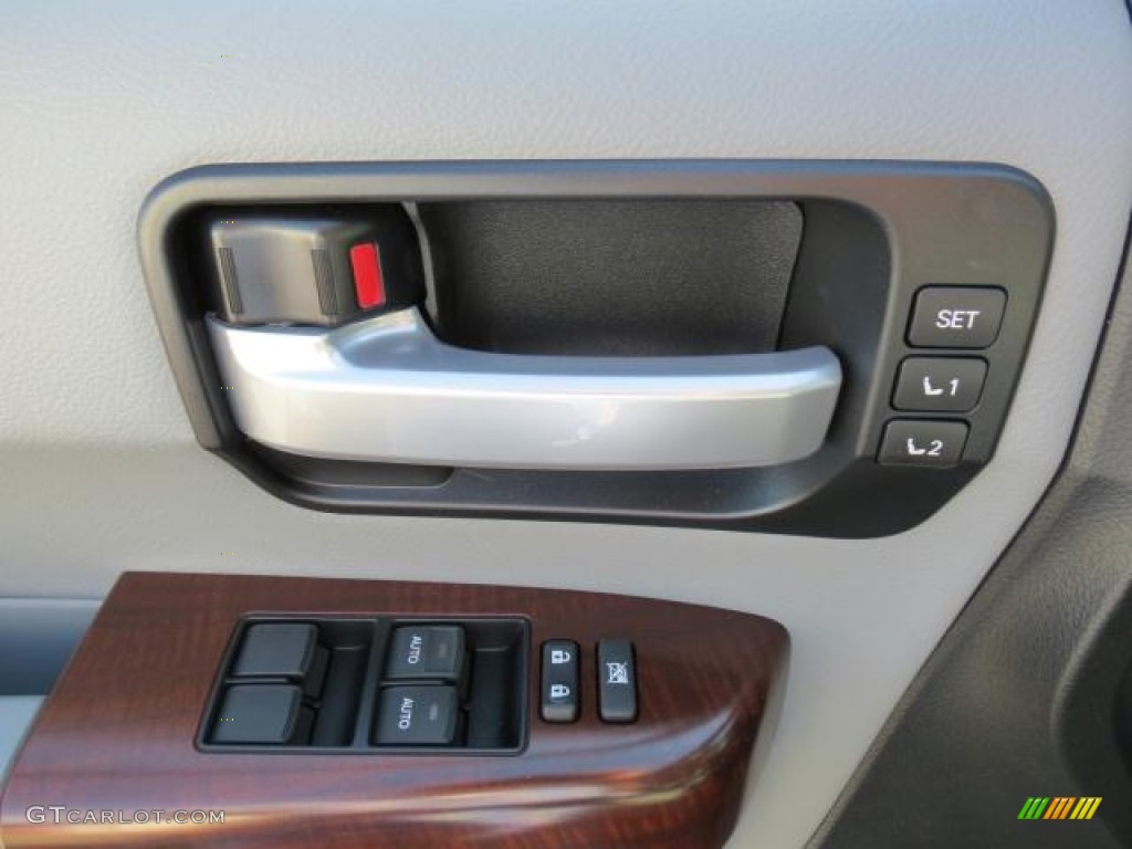 2012 Toyota Sequoia Platinum 4WD Controls Photo #74001948