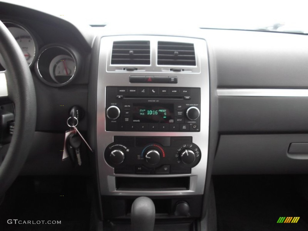 2010 Charger Rallye - Stone White / Dark Slate Gray/Light Slate Gray photo #17