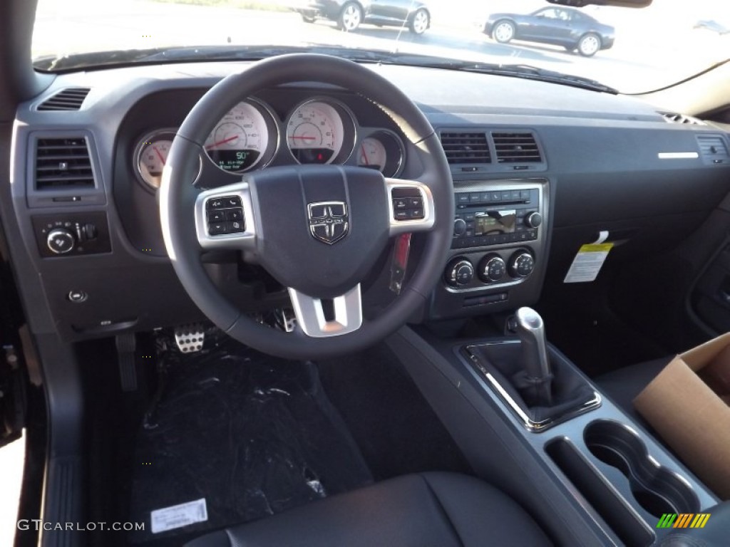 2013 Challenger R/T - Pitch Black / Dark Slate Gray photo #9