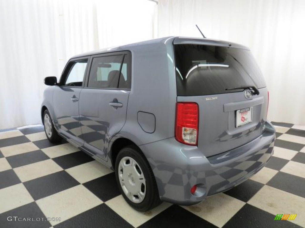 2012 xB  - Stingray Metallic / Dark Gray photo #19