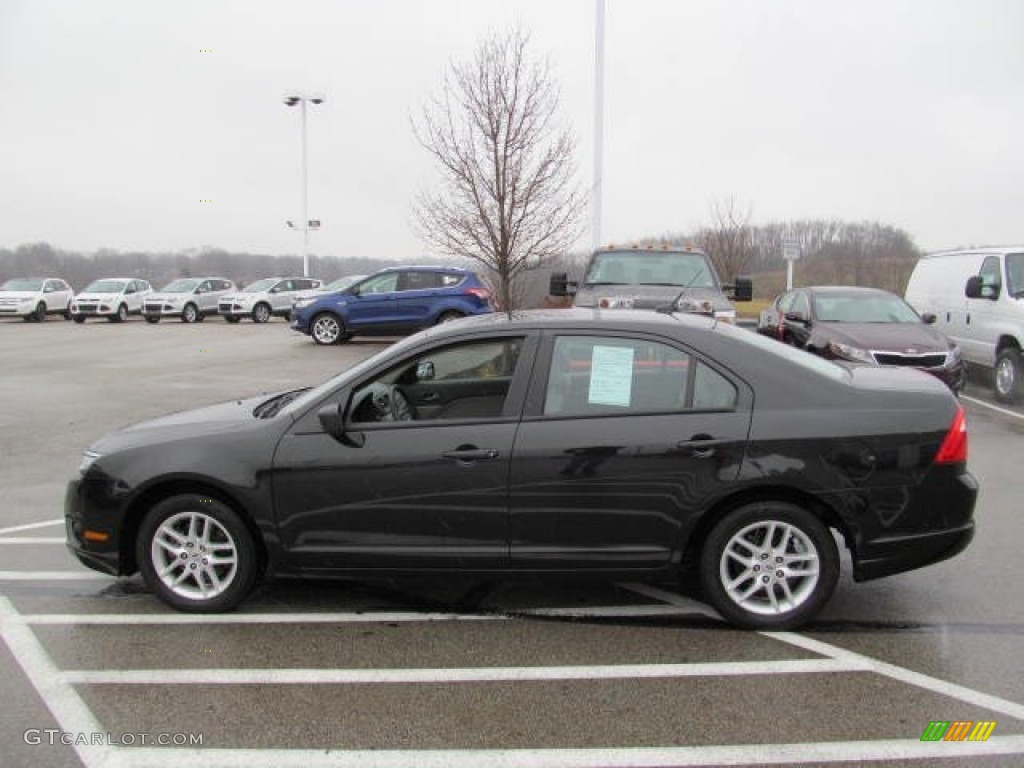 2011 Fusion S - Tuxedo Black Metallic / Medium Light Stone photo #6