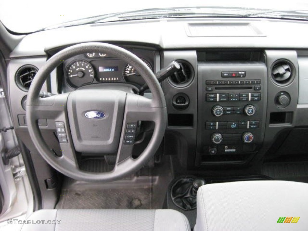 2011 Ford F150 STX SuperCab 4x4 Steel Gray Dashboard Photo #74004141