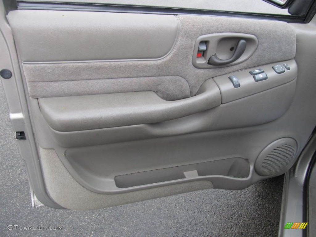 2002 S10 LS Extended Cab 4x4 - Light Pewter Metallic / Medium Gray photo #8