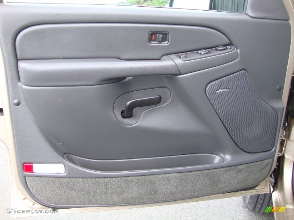2005 Chevrolet Silverado 2500HD LS Extended Cab Door Panel Photos