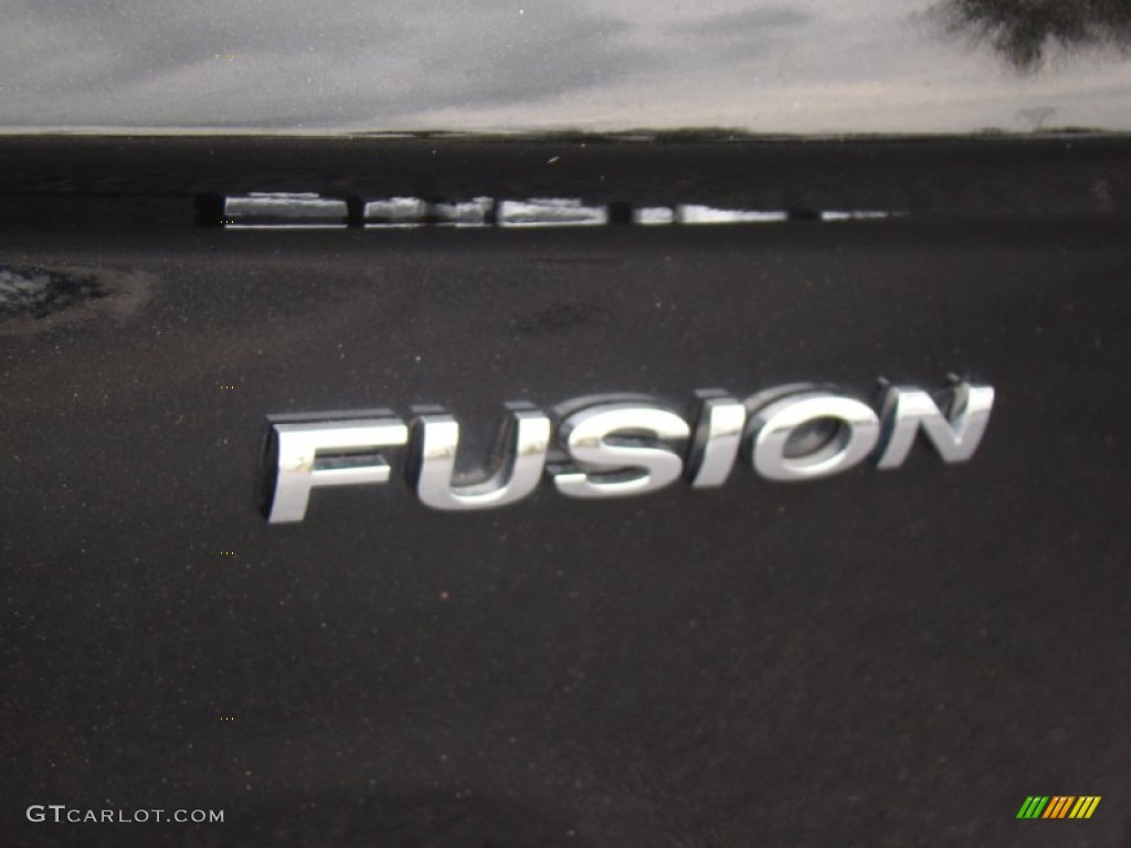 2010 Fusion Hybrid - Tuxedo Black Metallic / Medium Light Stone photo #30