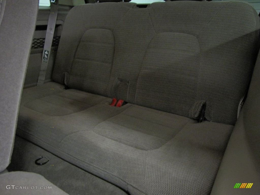 2002 Explorer XLT 4x4 - Harvest Gold Metallic / Medium Parchment photo #12