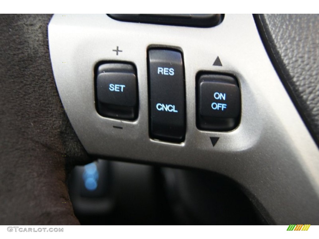 2013 Ford Taurus SHO AWD Controls Photo #74013232