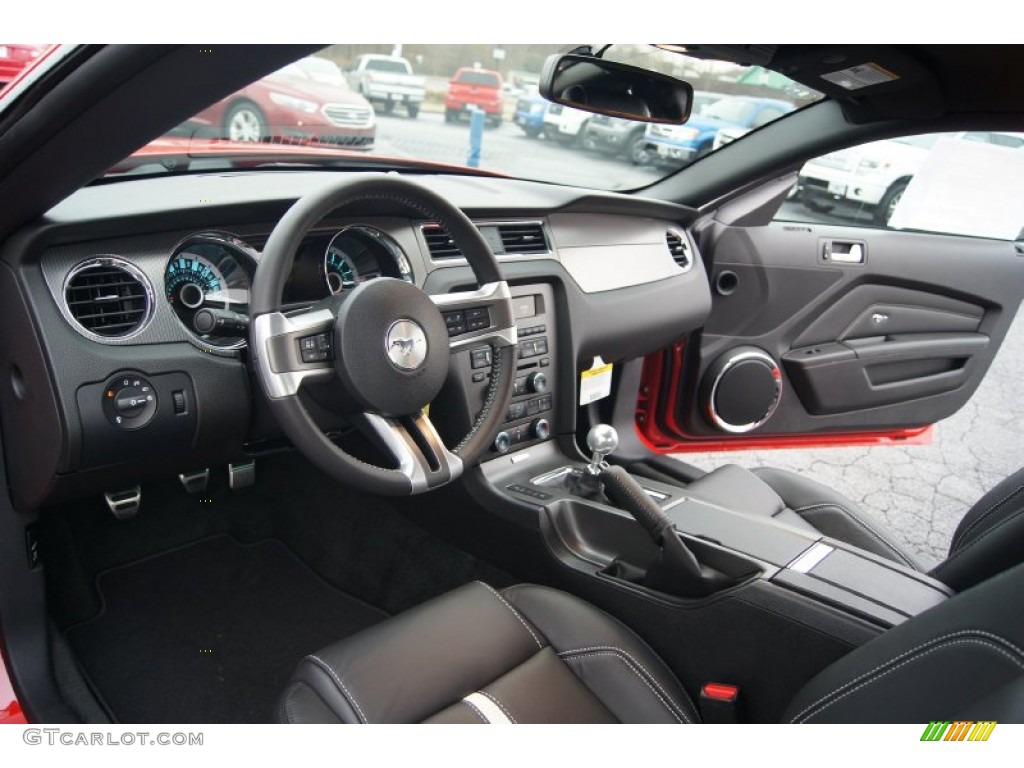 Charcoal Black/Cashmere Accent Interior 2013 Ford Mustang GT Premium Coupe Photo #74014883