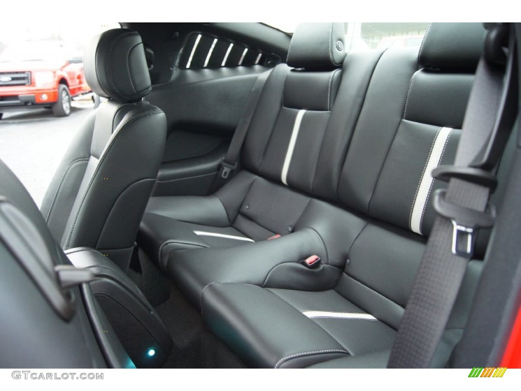 Charcoal Black/Cashmere Accent Interior 2013 Ford Mustang GT Premium Coupe Photo #74014897