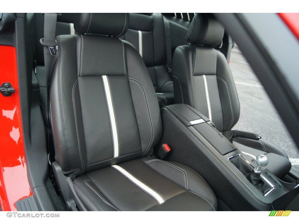 Charcoal Black/Cashmere Accent Interior 2013 Ford Mustang GT Premium Coupe Photo #74015013