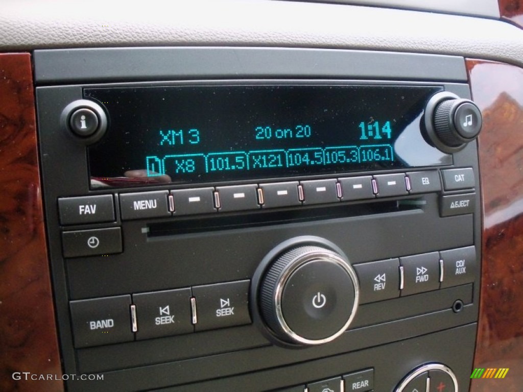 2013 Chevrolet Suburban 2500 LT Audio System Photos