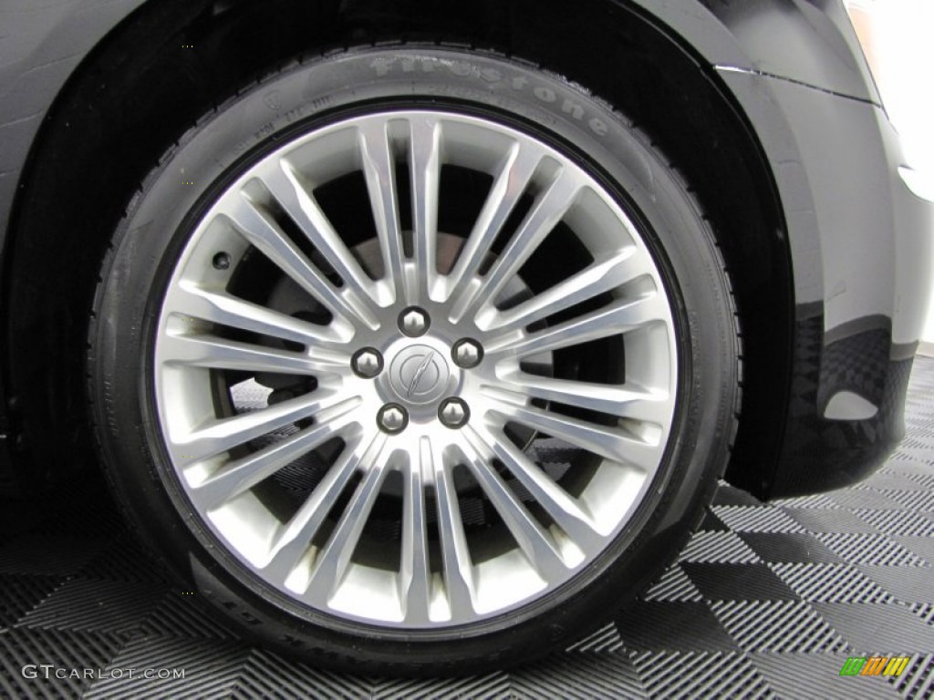 2011 Chrysler 300 Limited Wheel Photo #74016139