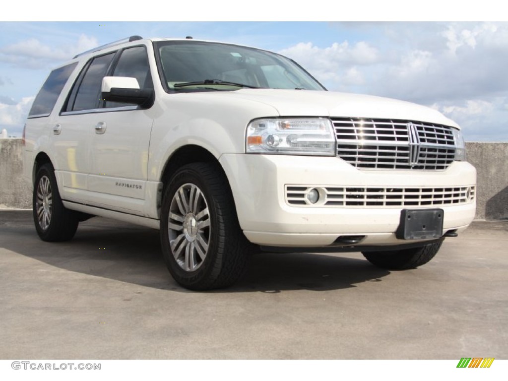 White Chocolate Tri-Coat Lincoln Navigator