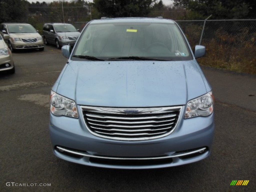 2013 Town & Country Touring - Crystal Blue Pearl / Black/Light Graystone photo #3