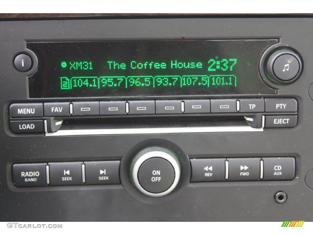 2007 Saab 9-5 2.3T SportCombi Wagon Audio System Photos