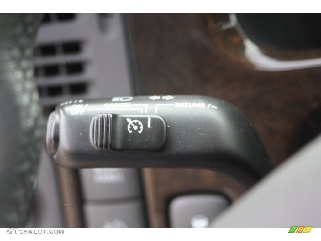 2007 Saab 9-5 2.3T SportCombi Wagon Controls Photo #74021815