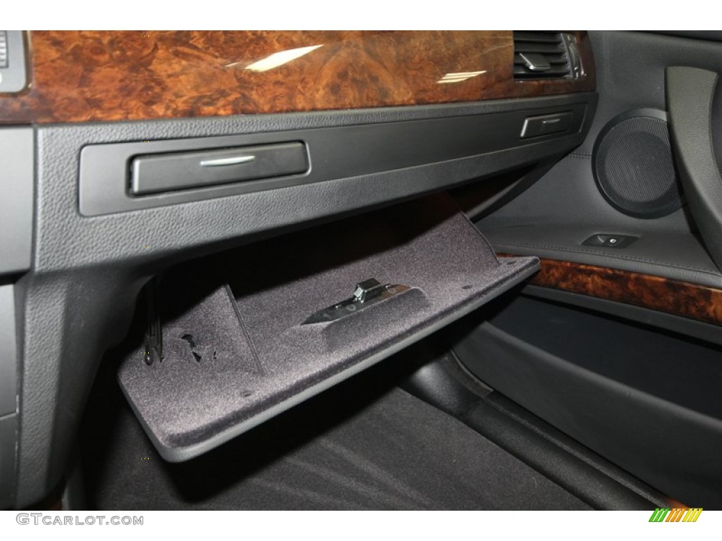 2010 3 Series 335i Sedan - Jet Black / Black photo #18