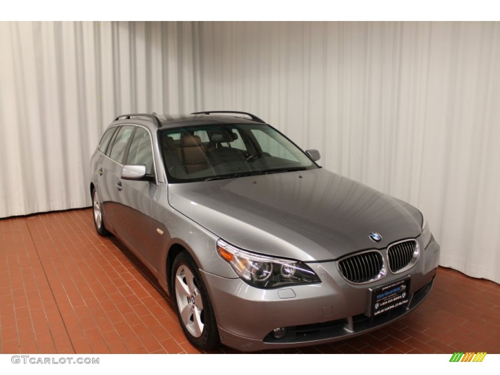 2007 5 Series 530xi Sport Wagon - Silver Grey Metallic / Grey photo #1