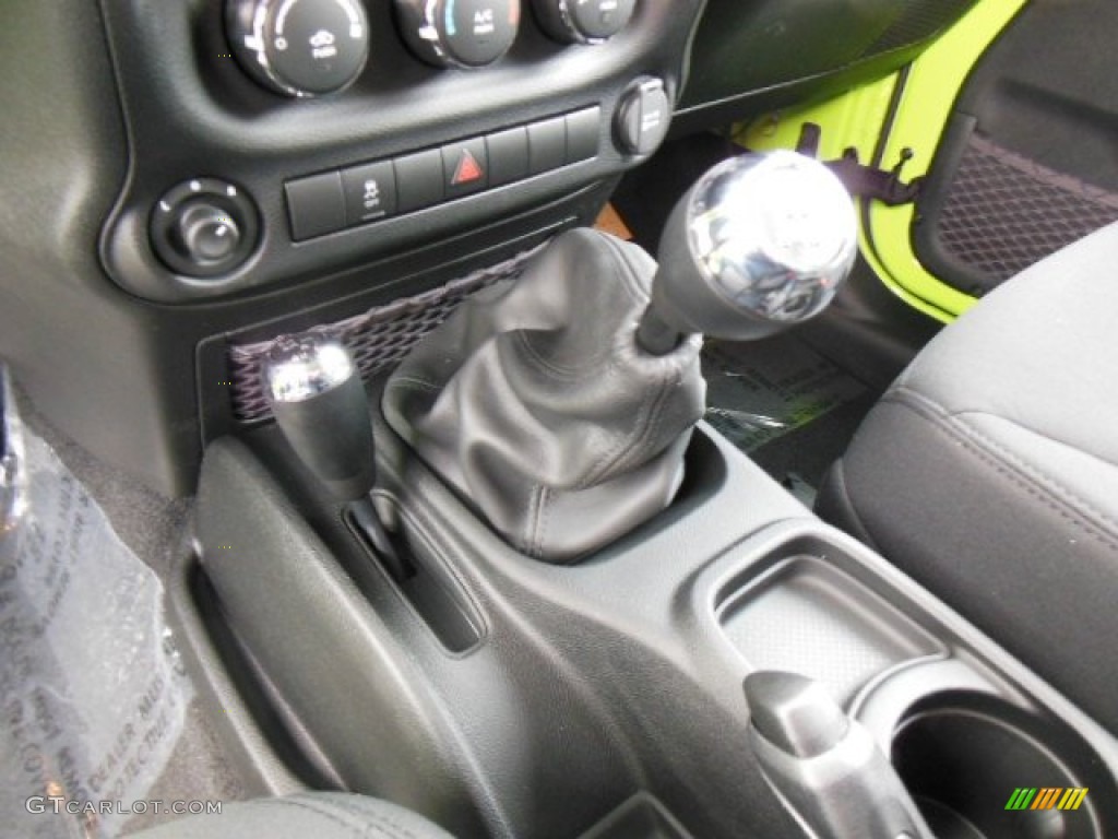 2013 Jeep Wrangler Sport 4x4 6 Speed Manual Transmission Photo #74023207