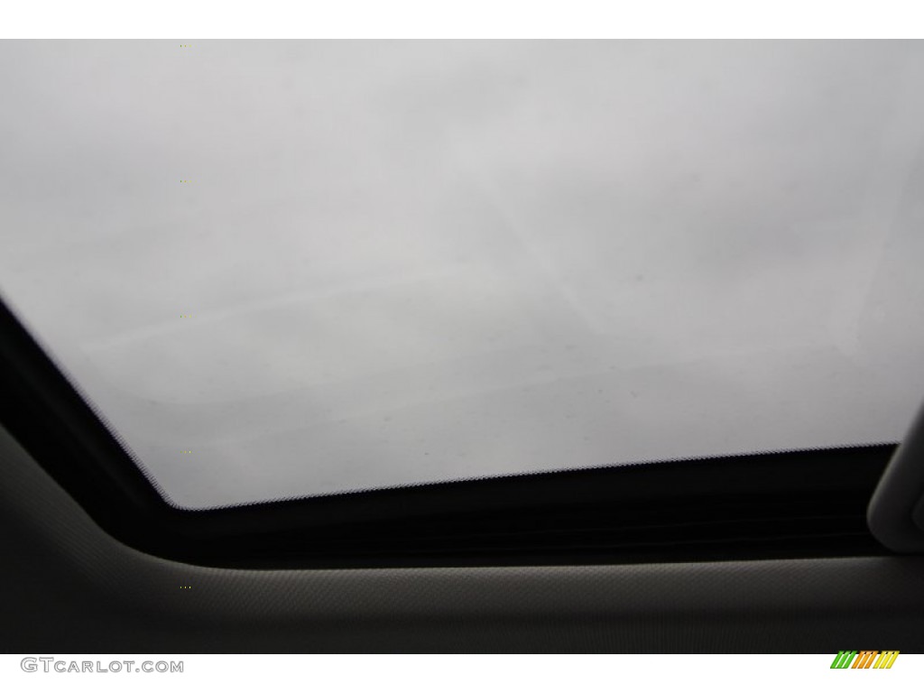 2012 A4 2.0T Sedan - Glacier White Metallic / Black photo #15