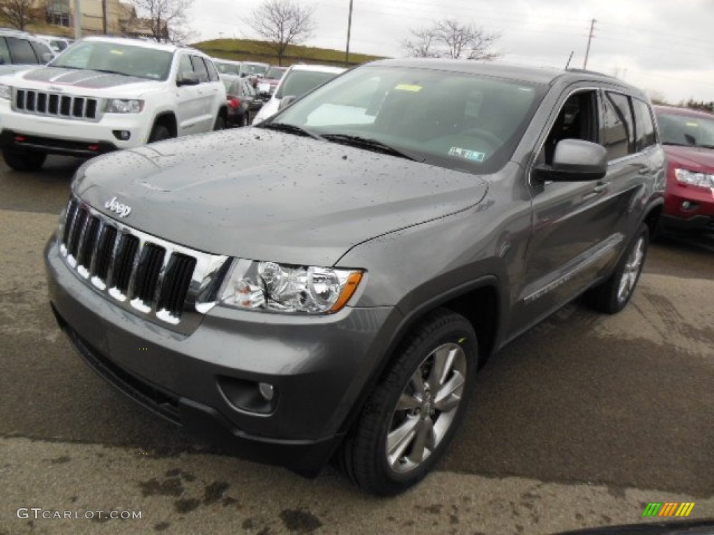 2013 Grand Cherokee Laredo 4x4 - Mineral Gray Metallic / Black photo #2