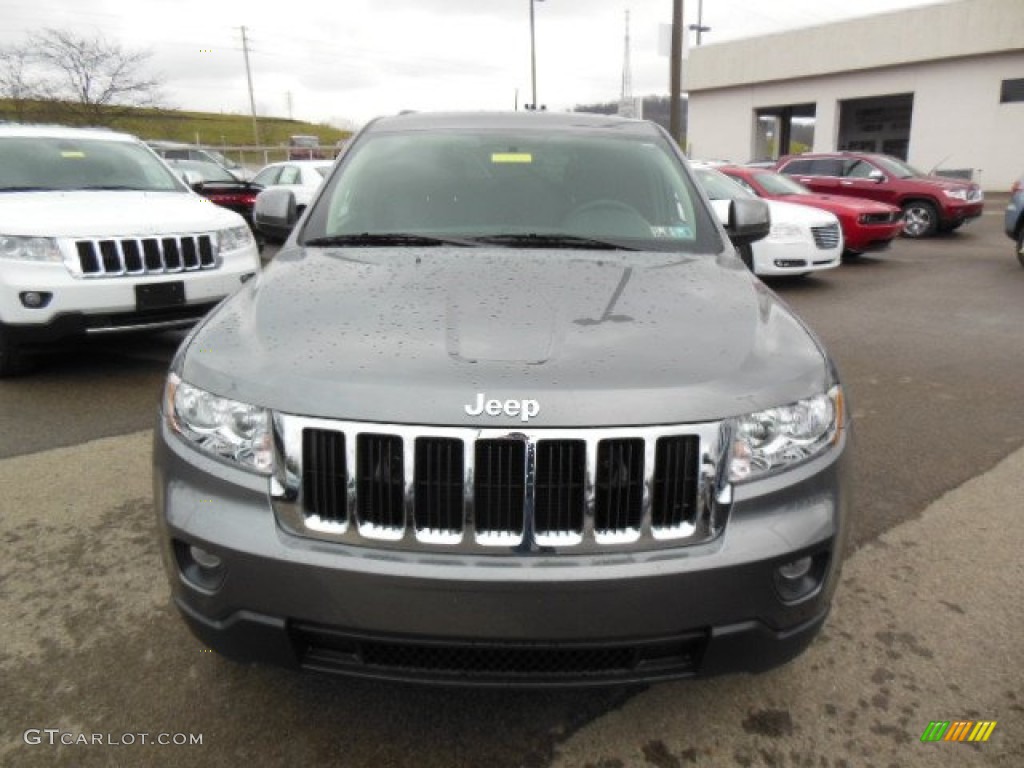 2013 Grand Cherokee Laredo 4x4 - Mineral Gray Metallic / Black photo #3