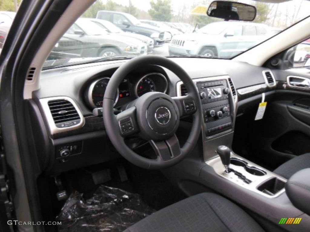 2013 Grand Cherokee Laredo 4x4 - Mineral Gray Metallic / Black photo #10