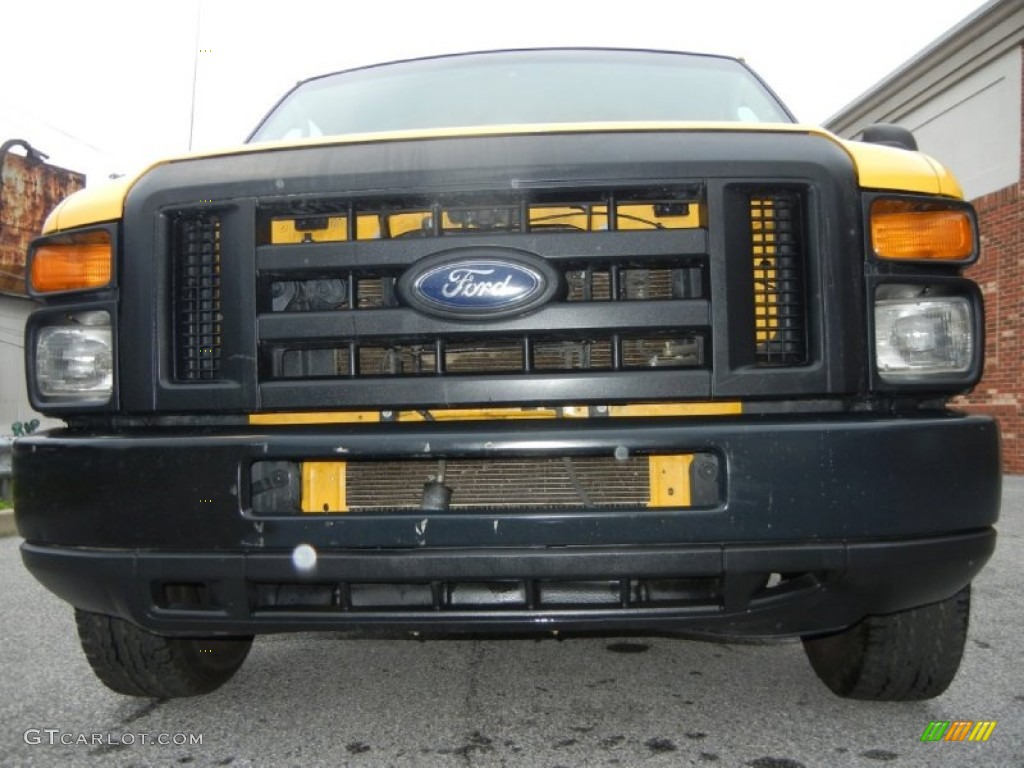 2009 E Series Van E250 Super Duty XL Commercial - School Bus Yellow / Medium Flint photo #40